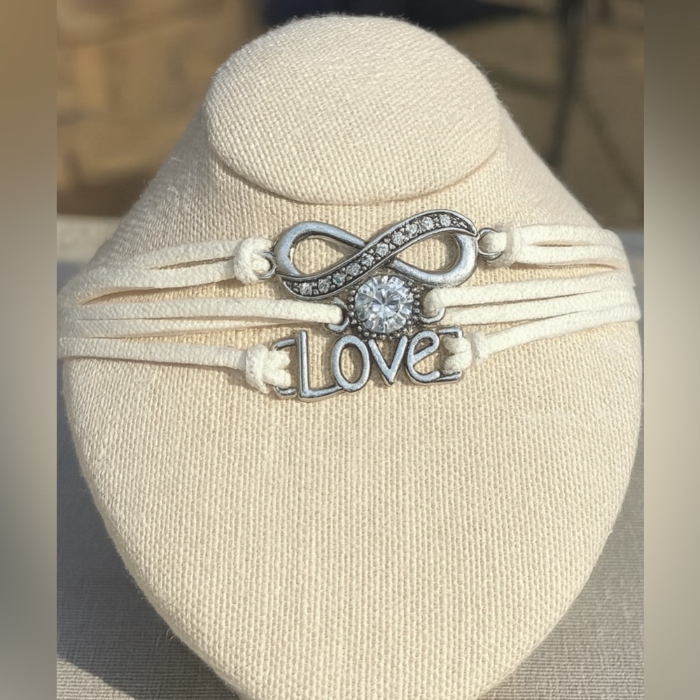 Vintage Y2K Chunky White Silver Tone Rhinestone Infinity Heart Cuff Bracelet 90s